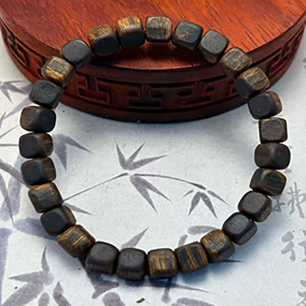 natural sinking kynam agarwood "cube" bead bracelet 8g natural sinking kynam agarwood "cube" bead bracelet 8g