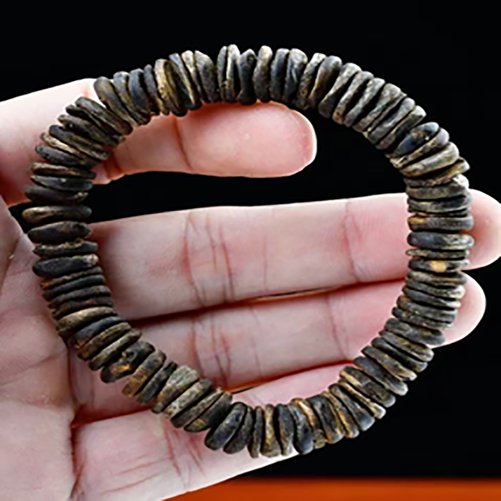 natural kynam agarwood disc shaped bead bracelet 7g natural kynam agarwood disc shaped bead bracelet 7g