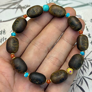 rare scar textured kynam agarwood bead bracelet 12g