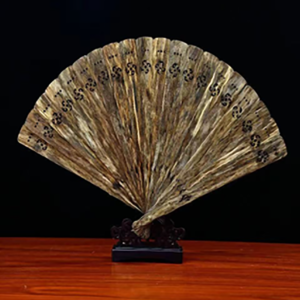 heritage kynam agarwood folding fan (ribbed style) 100g